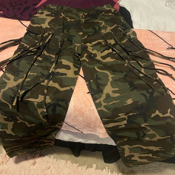 New size large - Picture 1 of 2